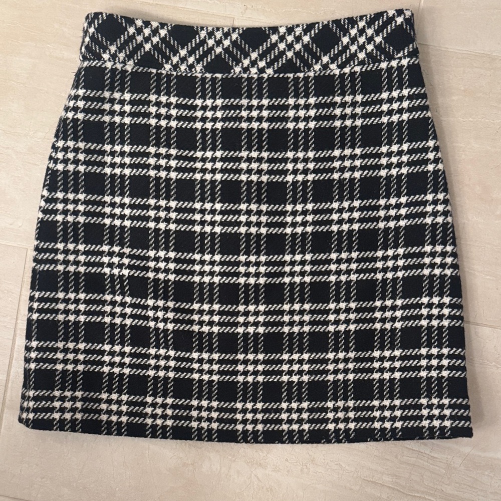 J. Crew Black and White Wool Plaid Skirt Size 4